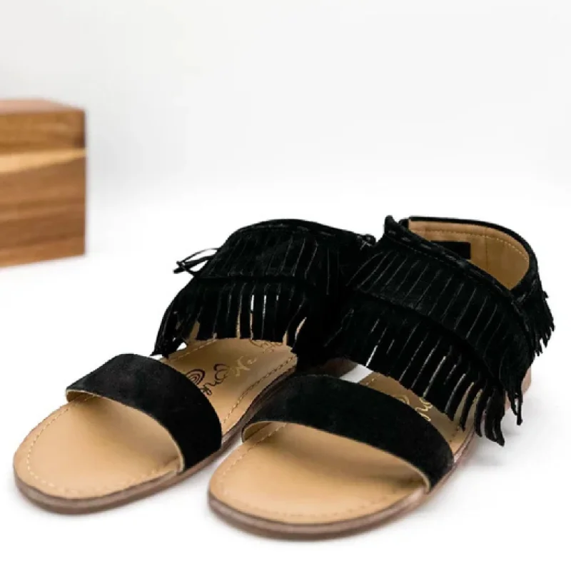 Online Exclusive | Fringe Star Sandal in Black